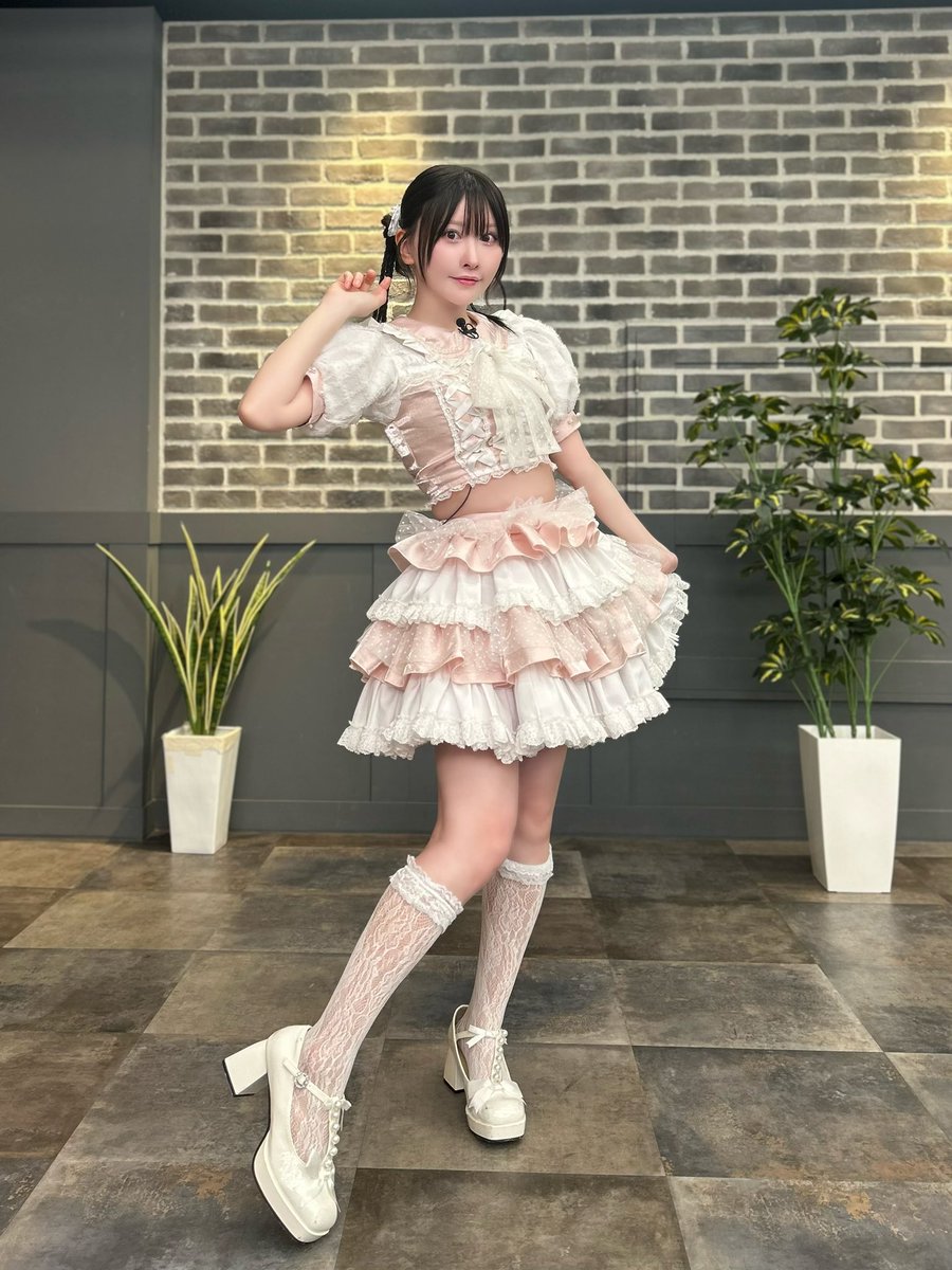 myakkomyako's tweet photo. あゆたろう「着ろ。」
みゃこ「くっ…はい…(;o;)」 https://t.co/noWuIqfkB8