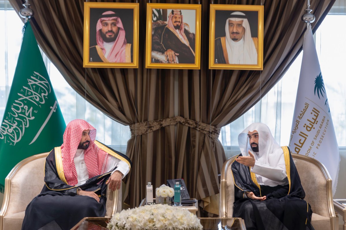 تعزيزًا للشراكة العدلية، وبحضور معالي النائب العام ومعالي وزير العدل، جرى توقيع مذكرة تعاون بين النيابة العامة ووزارة العدل؛ لتعزيز التدريب وتبادل الخبرات وتكامل الأنظمة.
pp.gov.sa/ar/news/4655

#النيابة_العامة