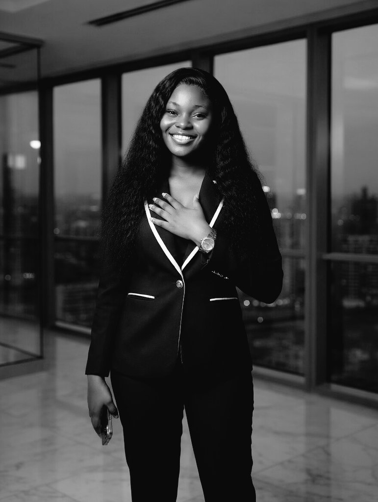 QUINN ° tweet media