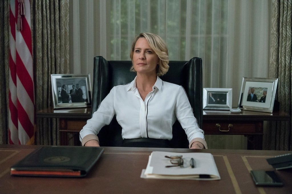 Jelena_Orovic_'s tweet photo. Poludjecu od ove zeneeee 😍😍😍😍 kako dobro glumi i kako je lijepa i kako je zgodna i kako joj sve lijepo stoji #houseofcards #robinwright https://t.co/Dtzv4TpvG3