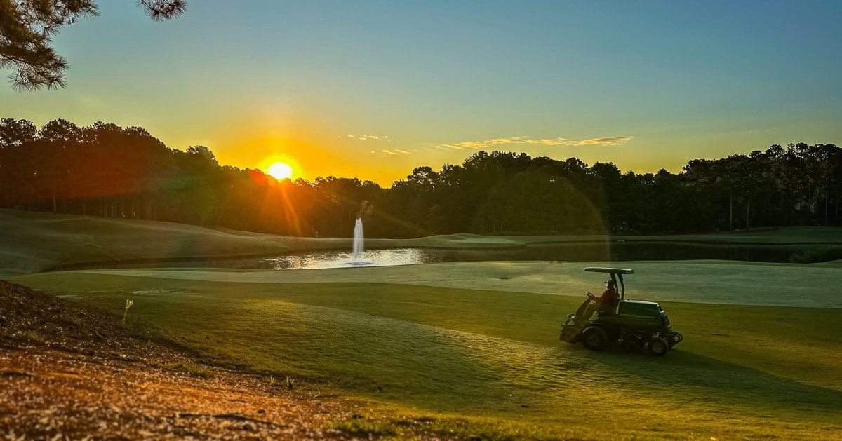 It’s that time of year again! The Rounds 4 Research auction is just around the corner, and as the birthplace of this program, the Carolinas GCSA is looking to lead the way in supporting the future of turfgrass.

The funds we raise directly support critical research positions and