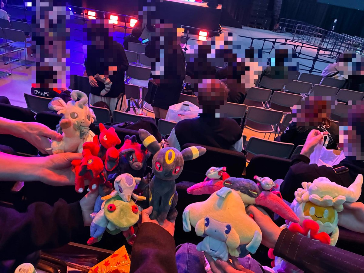 えーてる tweet media