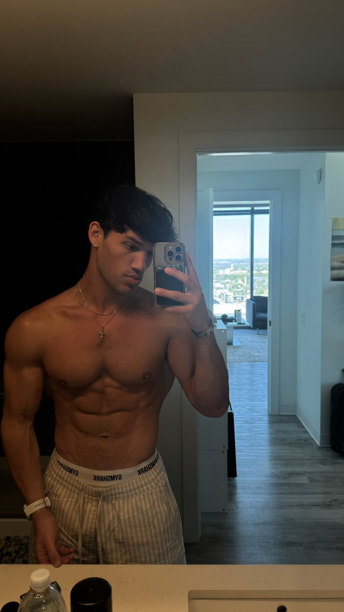 Jack Hutch tweet media