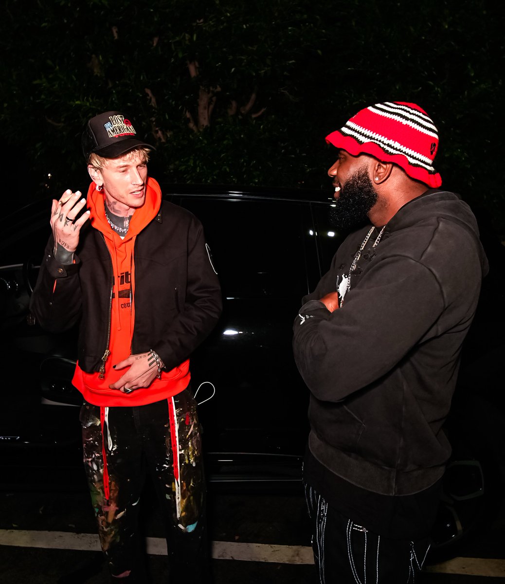 mgkmagic tweet media