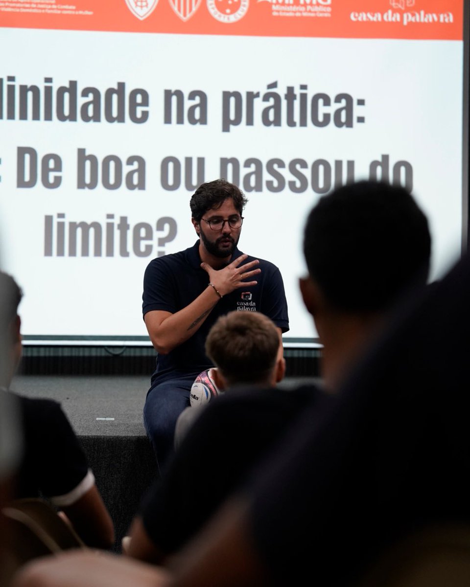 Galo na Base tweet media