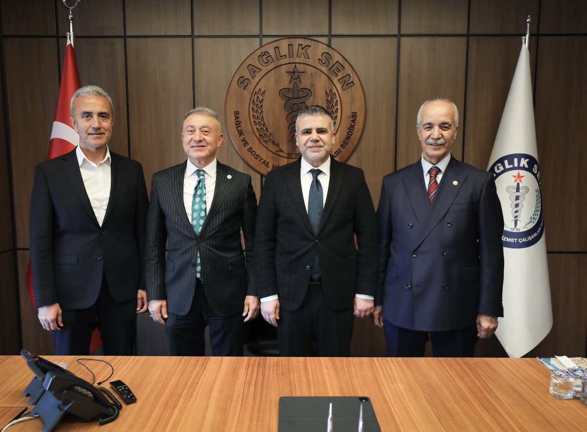 ➡️ 26. ve 27. Dönem AK Parti Mersin Milletvekili Sayın Hacı Özkan,
➡️ 24., 25. ve 26. Dönem AK Parti Adıyaman Milletvekili Sayın Salih Fırat ve
➡️ Önceki dönem Aile ve Sosyal Hizmetler Adıyaman İl Müdürü Sayın Fehmi Çelik’i Genel Merkezimizde ağırladık.

Nazik ziyaretleri ve