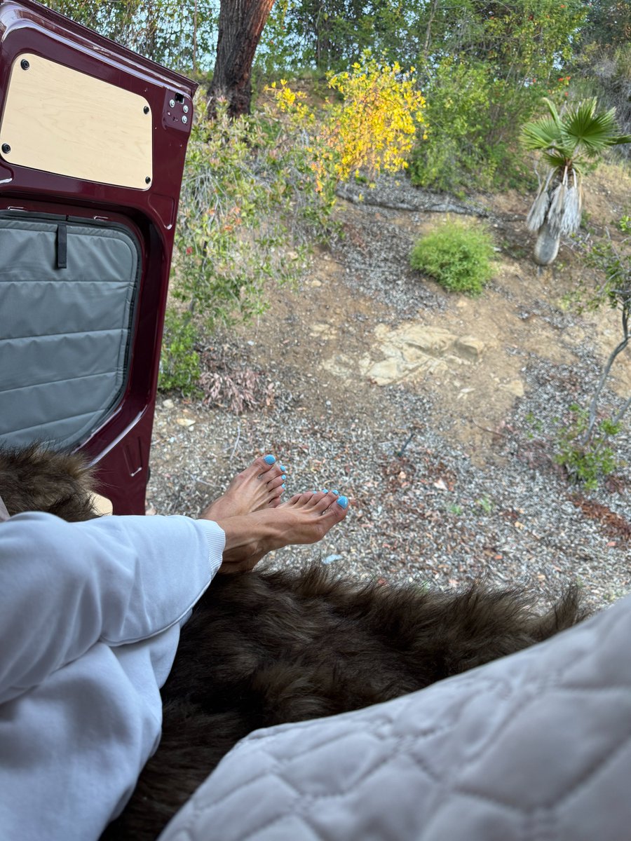 rachelaziani's tweet image. Some #Feet pics from my CA trip 👣
#Beach #SandBetweenMyToes #VanLife