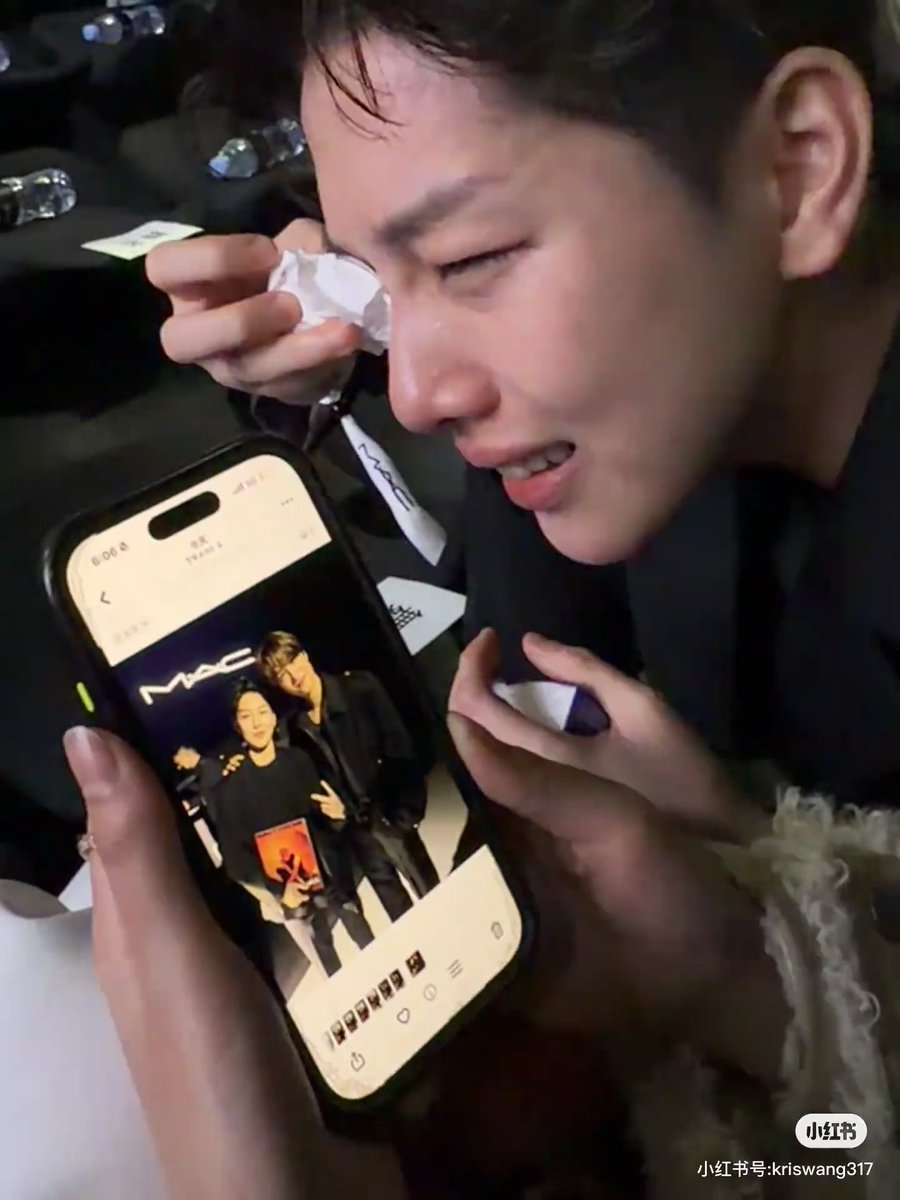 aρίσα tweet media