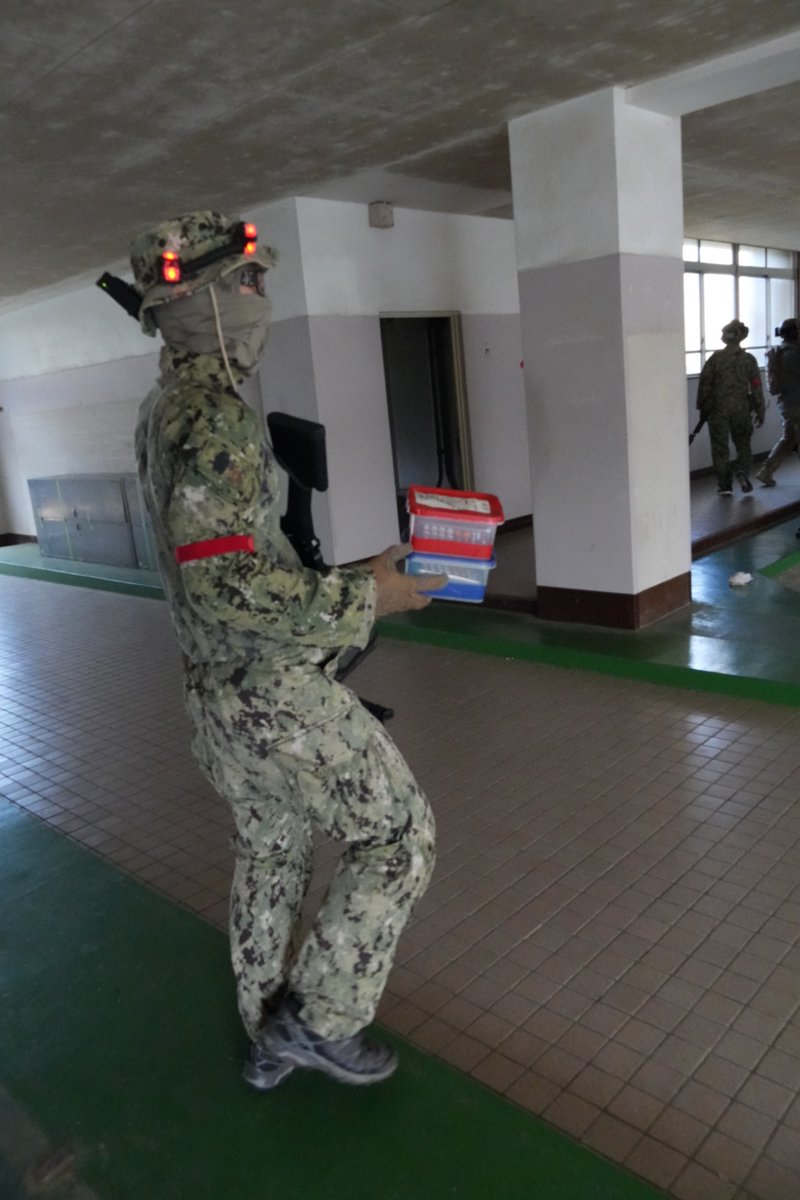 ツヴォー（和名:ツヴァイ 学名:諸悪の根源） tweet media