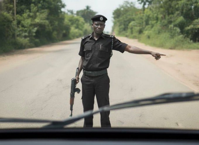 Emmanuel tweet media