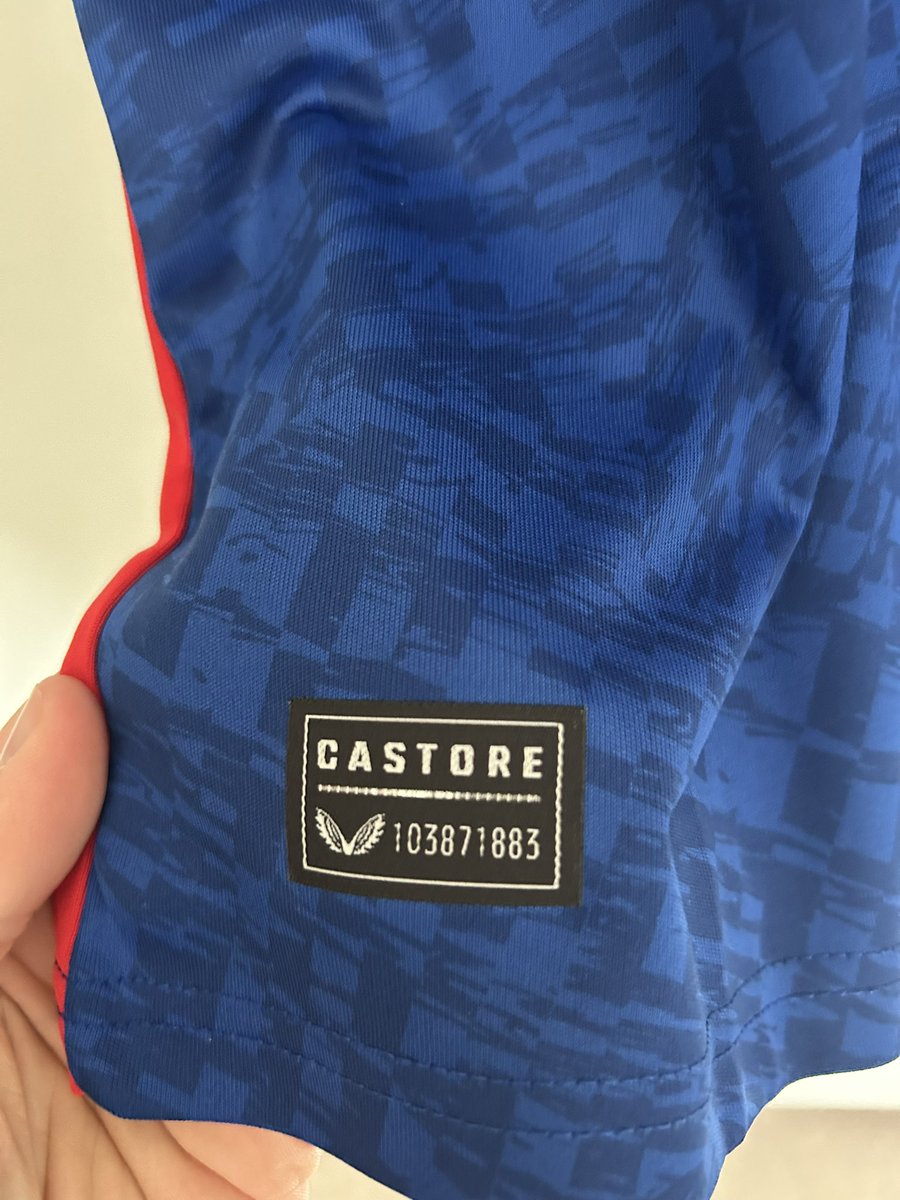 Red Card tweet media