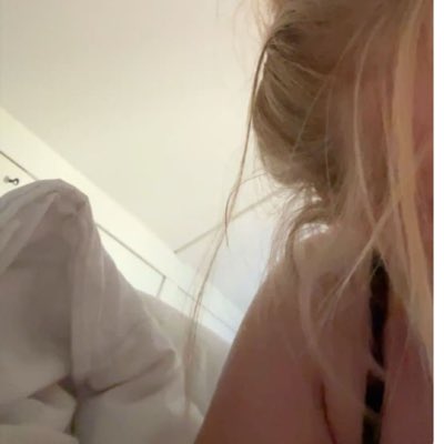 Alessiasellingfeet tweet media