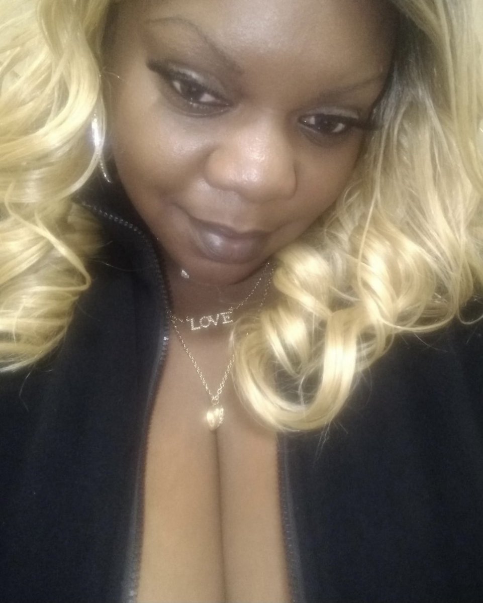 MsChocolitt♋️ tweet media