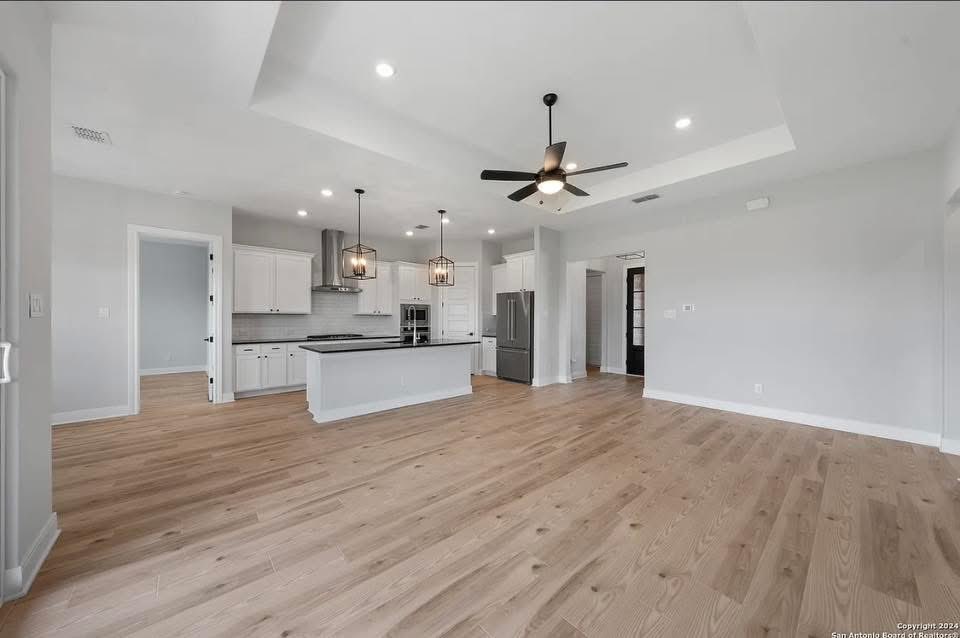jbaked210's tweet photo. What if your tax return was the reason you finally bought a home? 👀💰

That means homeownership might be closer than you think.

Stop renting. Start building equity. Start building your life.

Ready to turn your tax return into keys?🏡🔑
DM me “HOME” and let’s make a plan. https://t.co/iEz1eARLPd