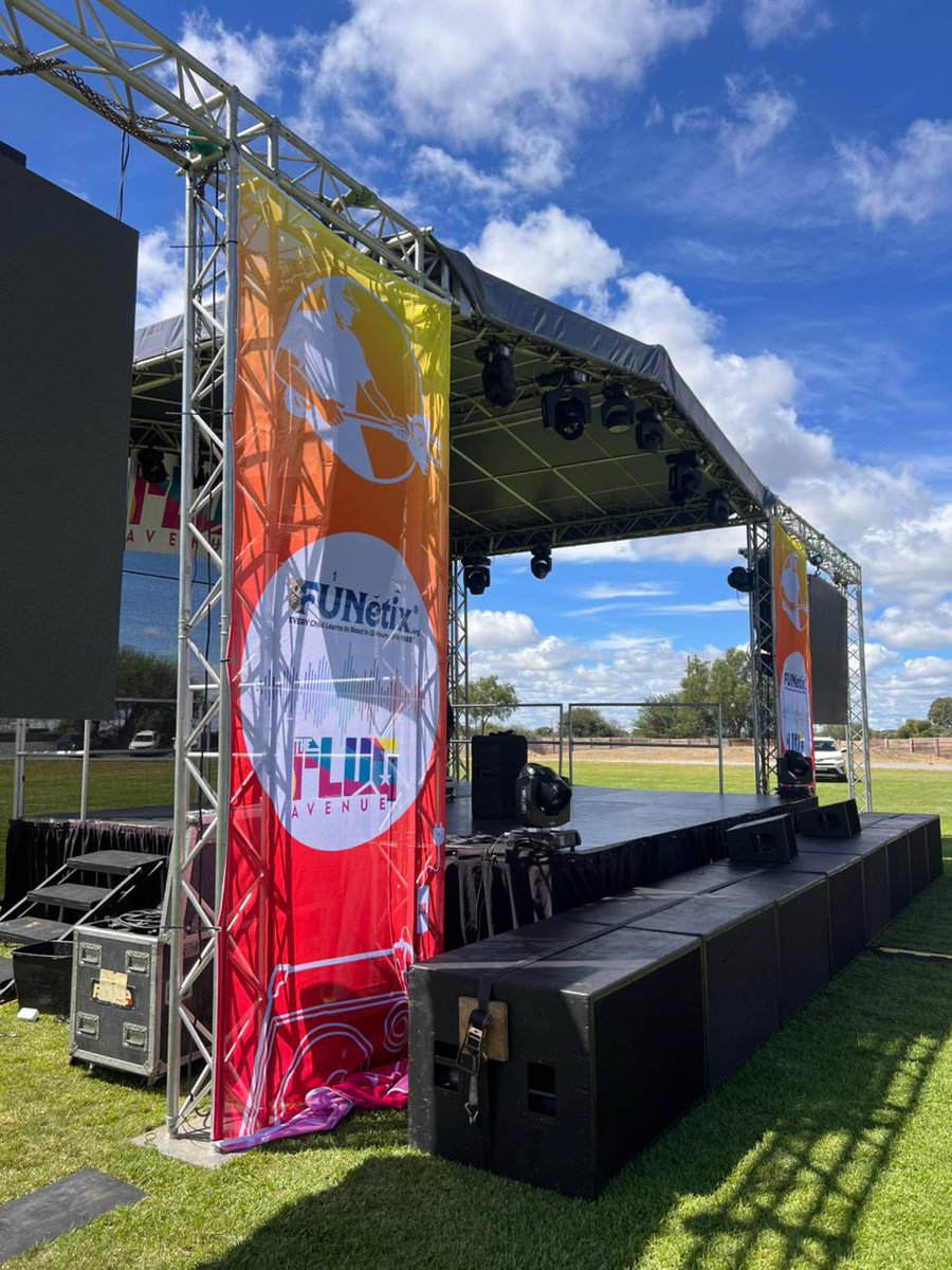iamVentWELL_SA's tweet image. Kimberly Called over the weekend and Ventainment Answered. #Sound #Stage #LEDScreen #Lighting