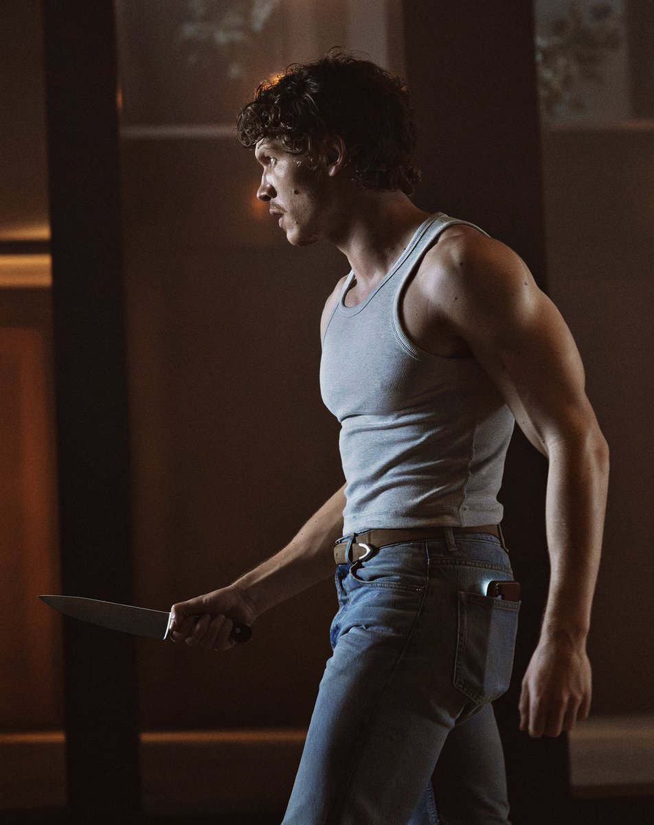 nat. 🪩 tweet media