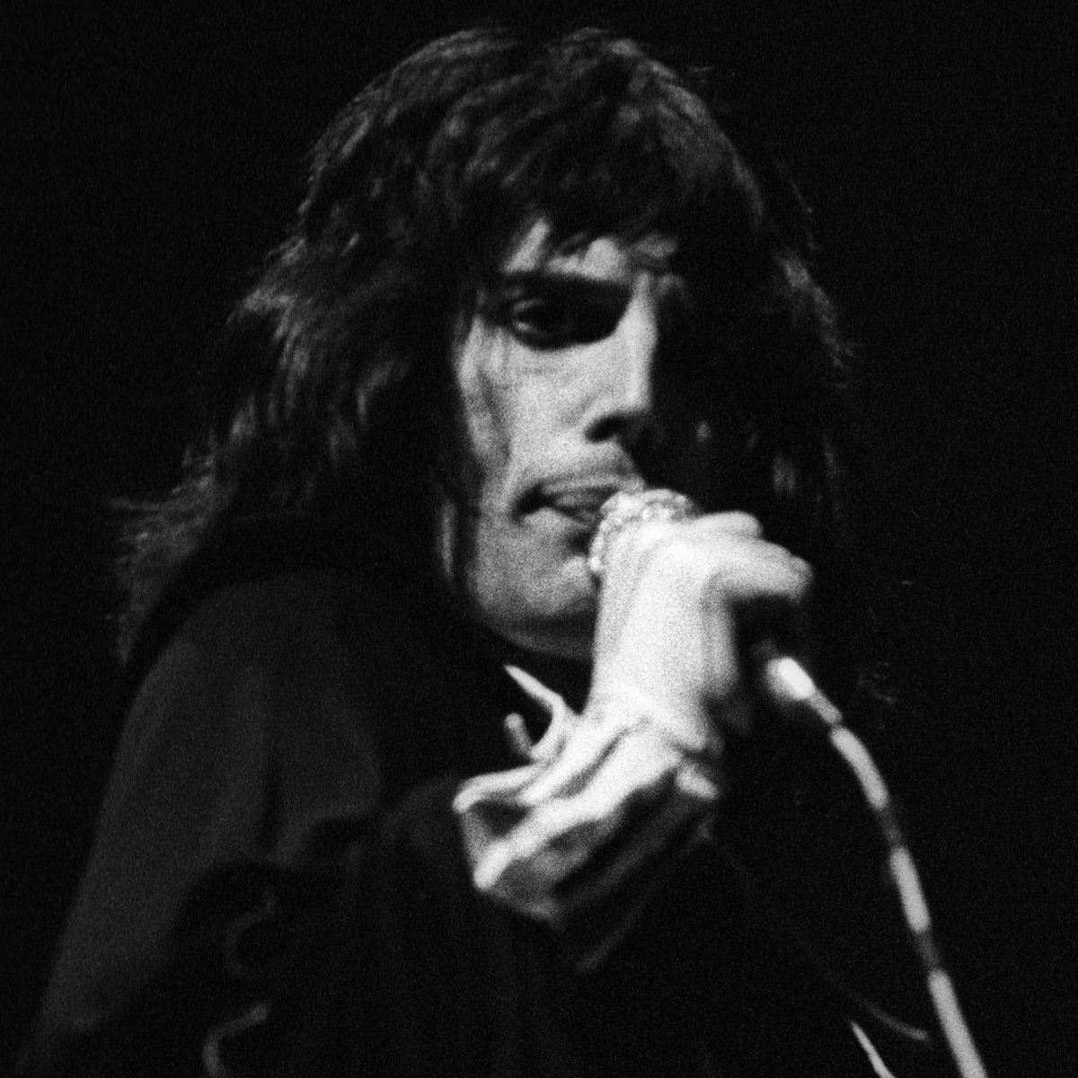 A Queen Of Magic tweet media