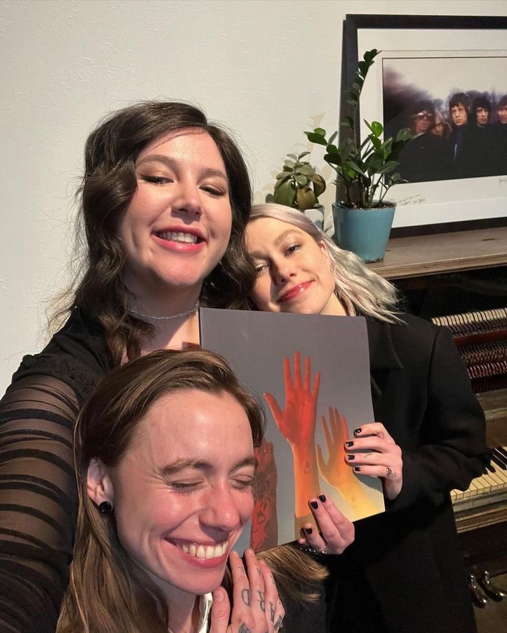 karma ⚰︎ tweet media