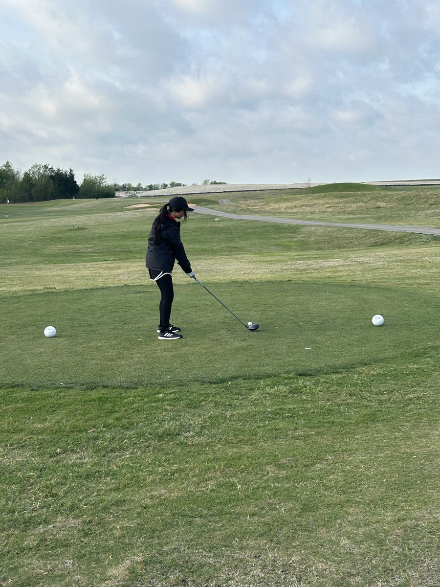 Redhawks Golf tweet media