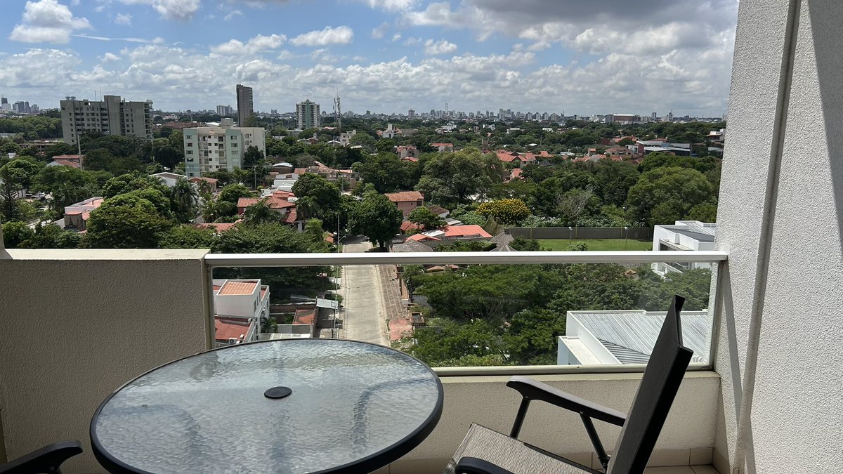 Carito_Cuya's tweet photo. 34C de Térmica en Santa Cruz Bolivia 🇧🇴 , esperando ganar el repechaje contra Irak #nadiedicenada https://t.co/3pG6DJgULL