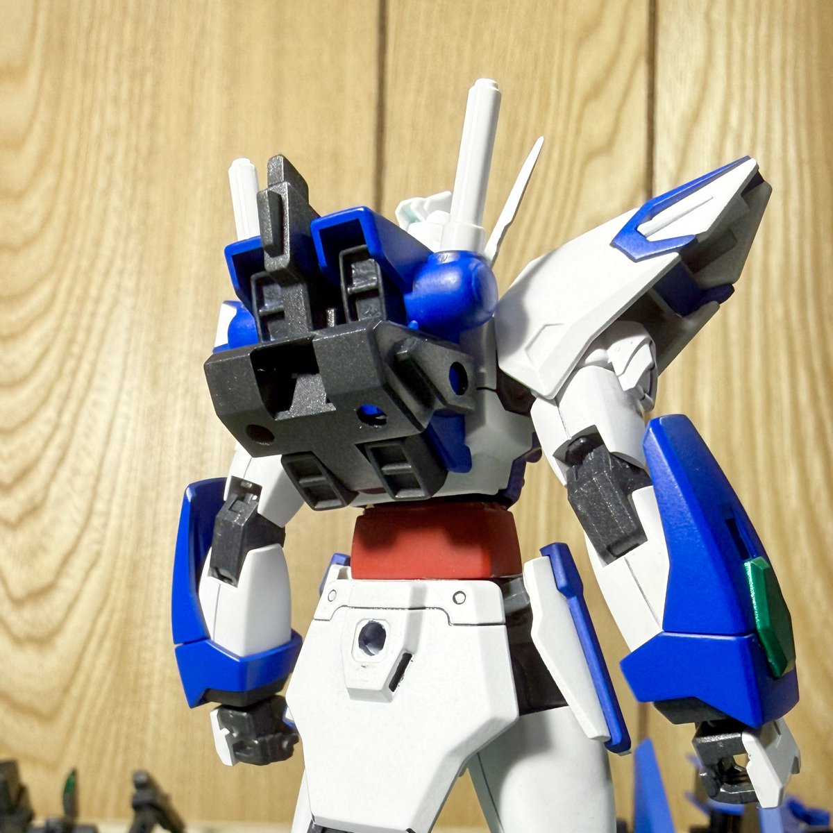 おかしい……

最初はアルテミスの姉妹機をイメージした機体を作ってたはずなのに、

いつの間にか状況に応じてパックを使い分ける換装機になってる。

そして換装用のパーツはあと一つ残ってる……