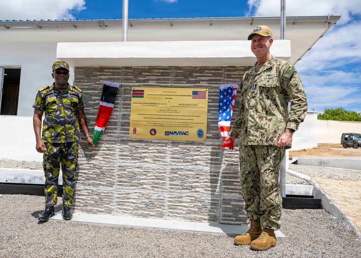 USNavyEurope's tweet image. 🇺🇸🇰🇪 ADM Wikoff visited Kenya to reinforce our shared commitment to maritime security &amp;amp; counter-terrorism.

c6f.navy.mil/Press-Room/New…

#USNavy #NAVAF #Kenya #SecurityPartnership #ReadyForces #Freedom250
@kdfinfo @USNavy @USAfricaCommand @USEmbassyKenya