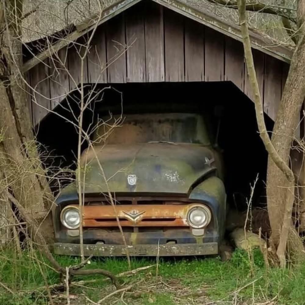 Johnny Cadillac tweet media