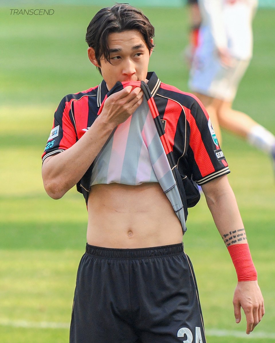 TRANSCENDko's tweet photo. 260322 FC 서울 vs 광주

#fc서울 #fcseoul
#송민규 #songminkyu
#서울v광주 https://t.co/89eFKxjbUr