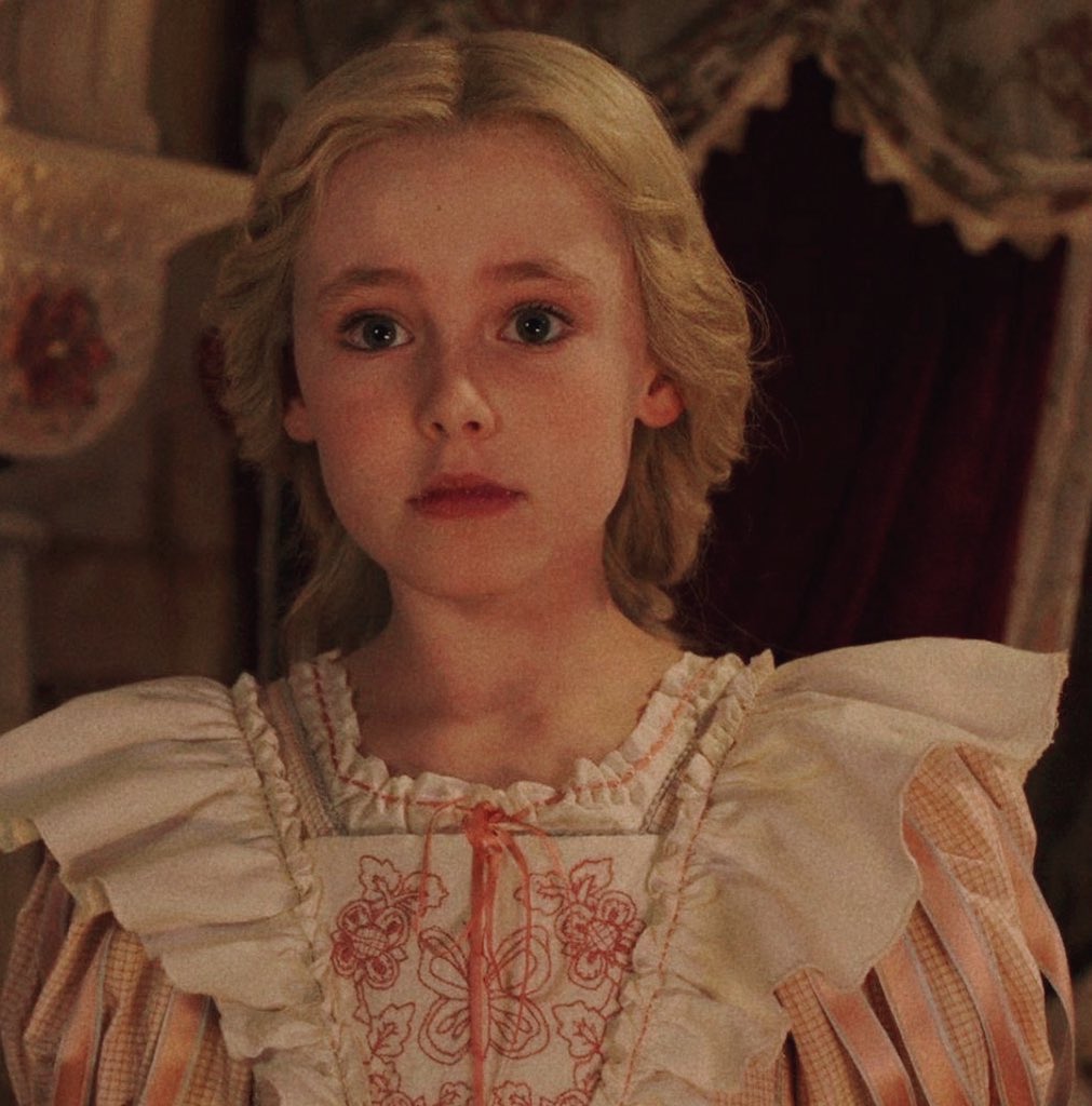 nora ⭑ tweet media