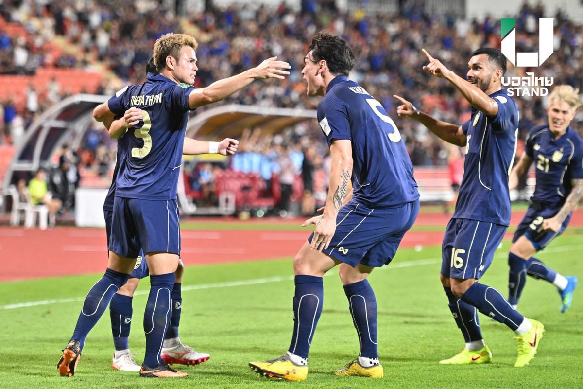 misssissorn. tweet media