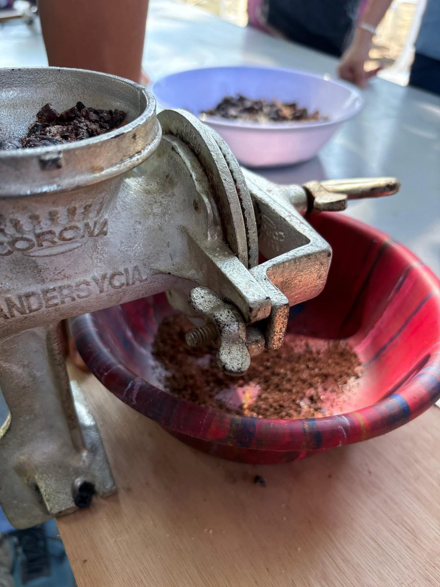 museomilitaresa's tweet image. 🌿✨ ¡Mañana te esperamos!  

Taller de elaboración de horchata artesanal 🥛  
🕙 10:00 a.m.  

¡No faltes! 💚  
#MuseoMilitar