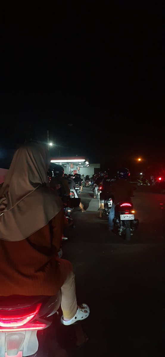 meong 🍉 tweet media