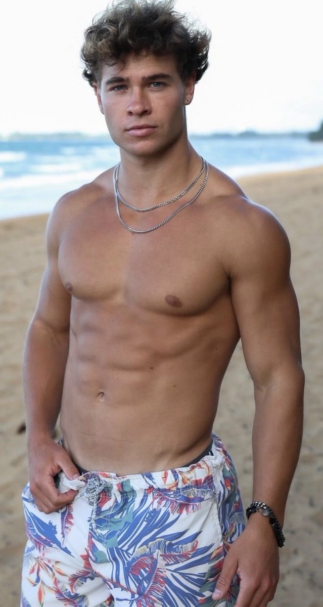 bro vault tweet media