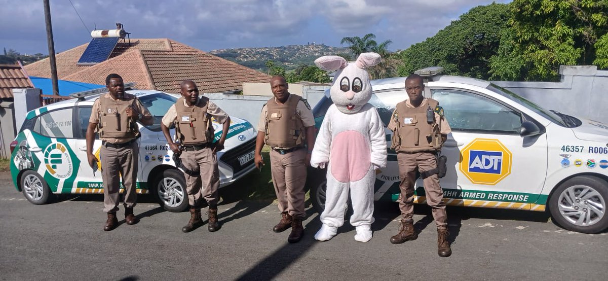 Fidelity_Secure's tweet image. Spreading a little Easter joy! 🐰

Our Fidelity ADT Durban Central team had the privilege of visiting a Isiaiah 54 children's home ahead of the Easter weekend, sharing smiles, laughter, and some easter eggs.

#WeAreFidelity #EasterJoy #CommunitySupport