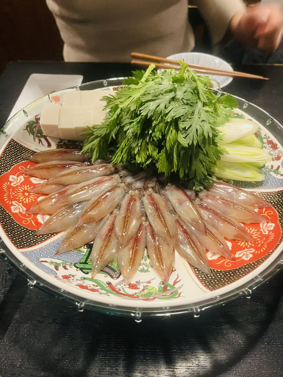 Sスワロフスキー tweet media