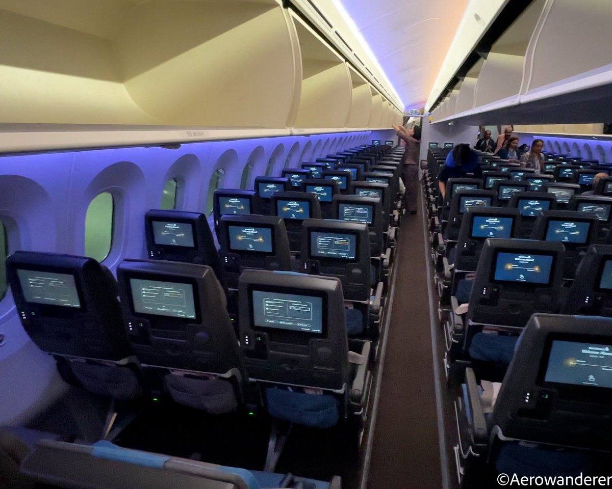 Aerowanderer tweet media