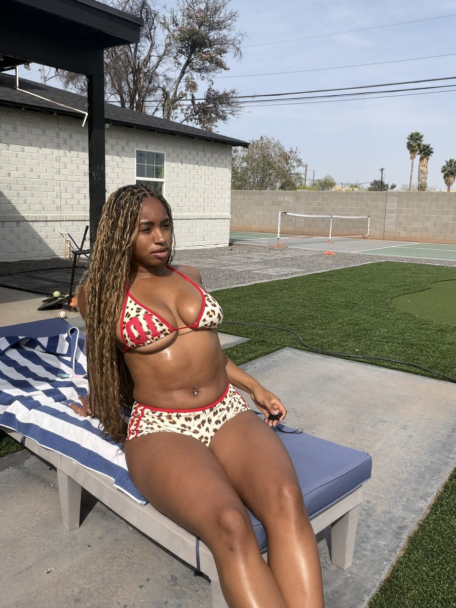 Vikki💋 tweet media