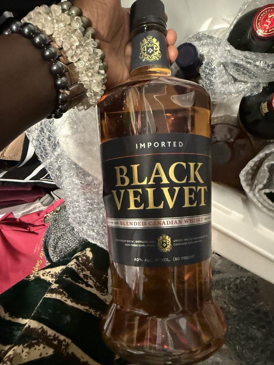 Somoina Kapeen tweet media