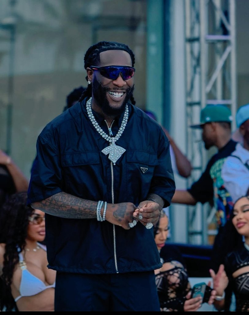 Ola ⚡️Kenny tweet media