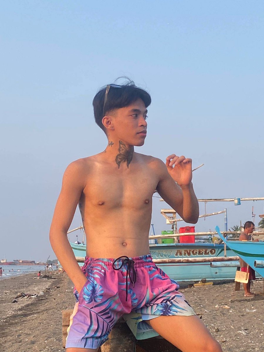 jb18434596's tweet photo. lf sisisidin ko https://t.co/GmRJLpUtO5