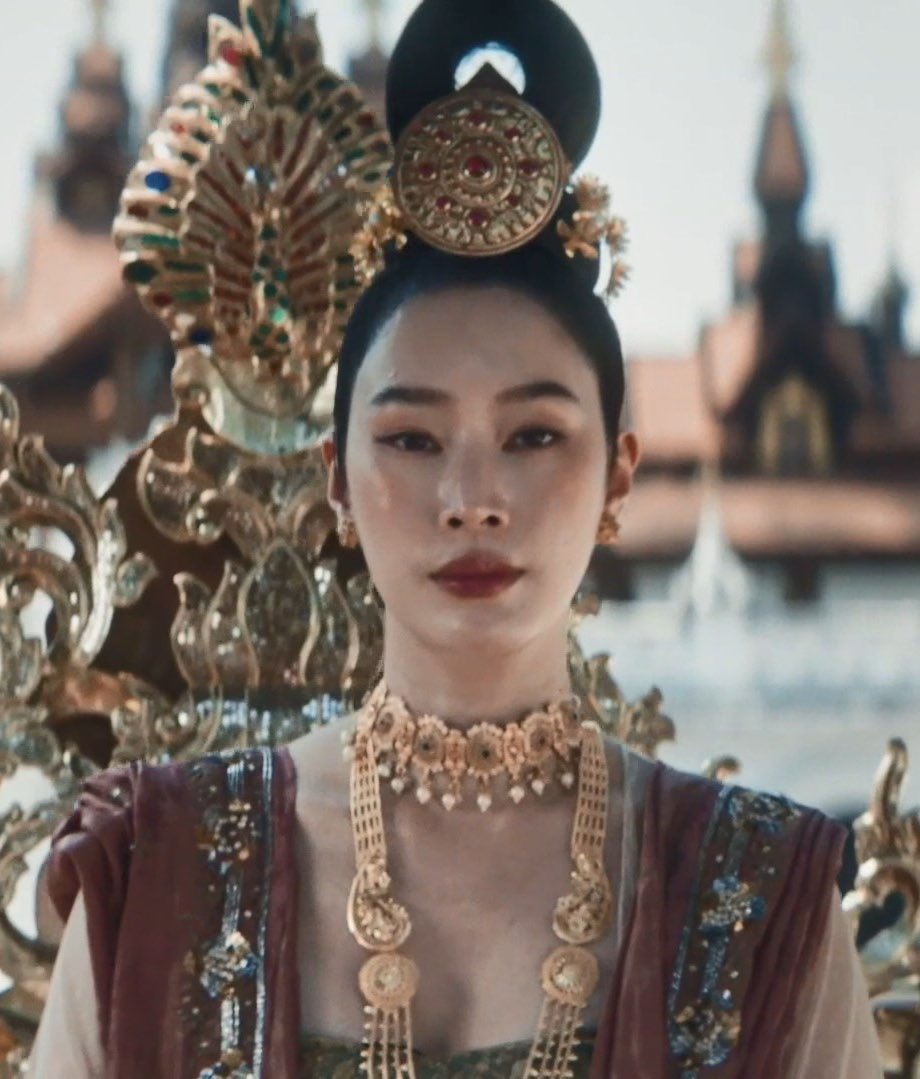 adoralorian tweet media