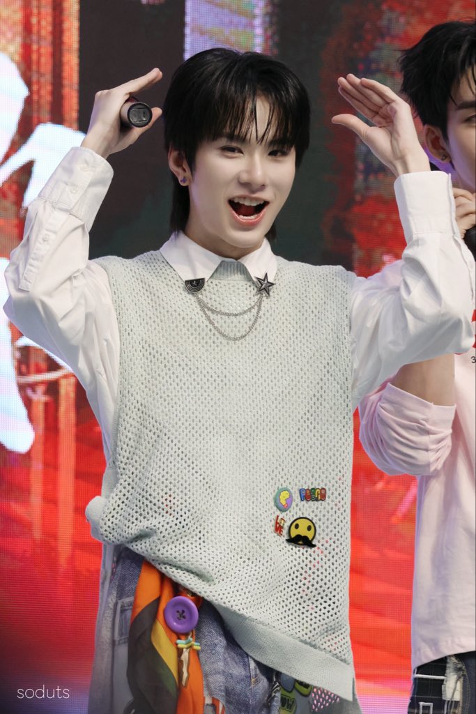 You Are Loved, and Valued.❤️

1.1M GROWING WITH SAVEWRG
#1M100KLoveSavewrg