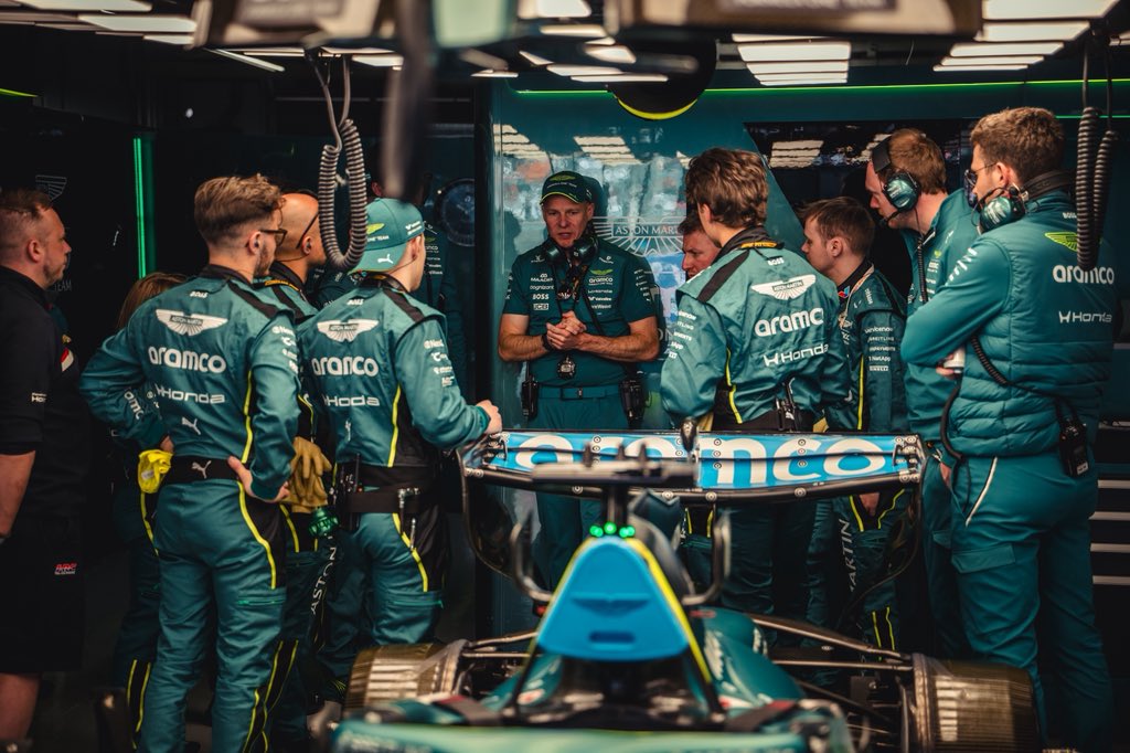 Acting as one. Week in, week out.

Even away from the track, the work doesn’t stop — our mechanics continue to push back at the AMRTC, with the support of <a href="/Valvoline/">Valvoline Global Operations</a>.

The Original Motor Oil. Powering The Next Generation of Racing.