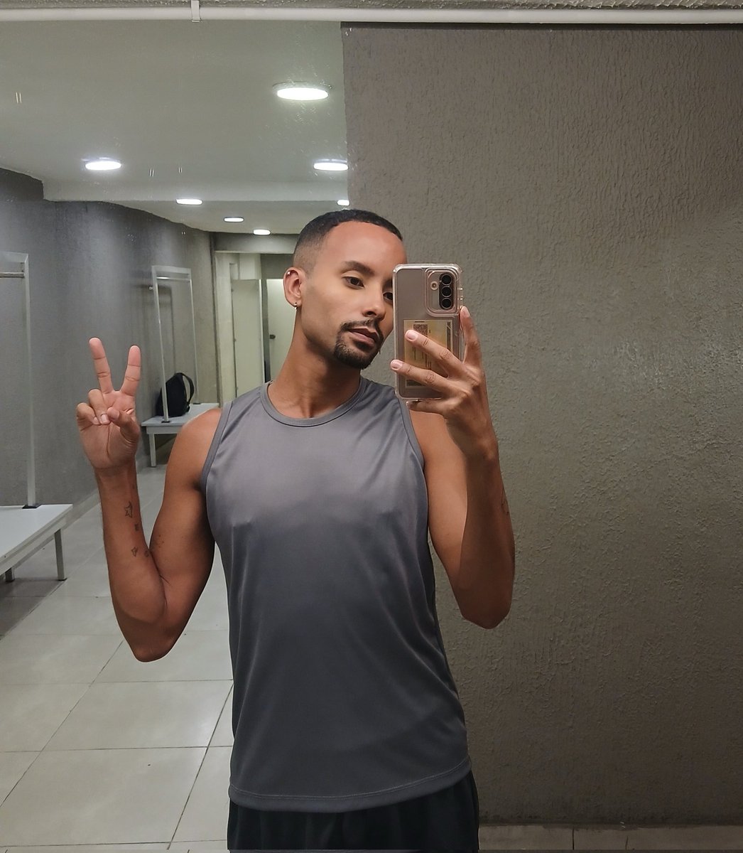 viny 🧙🏾 tweet media