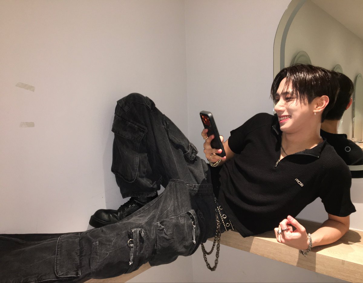 for DKB ☆ tweet media