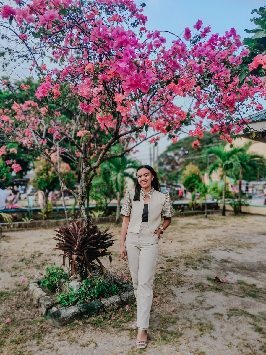 tweenbambi's tweet photo. 💖💛 https://t.co/GR4UbR3Vxx