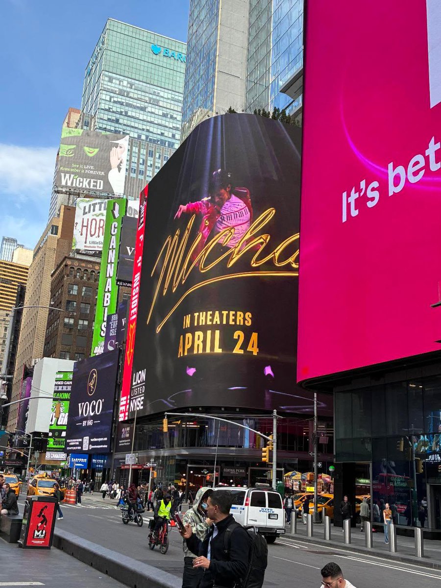 Bonnie 👿 Stan tweet media