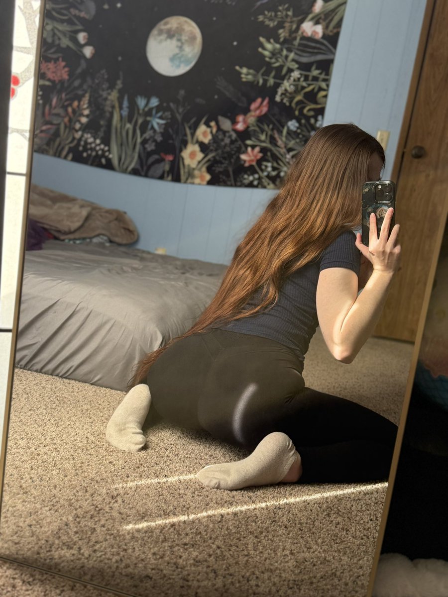 Petite (@palepetitegod) / Posts / X