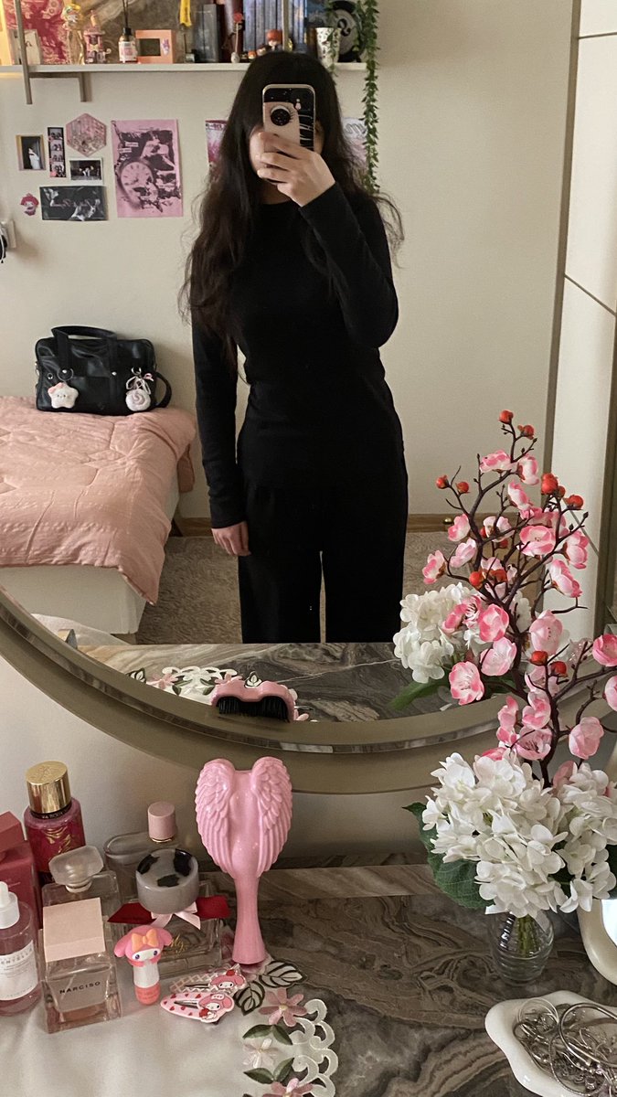 umnia 🍥⊹₊ ⋆ ݁ tweet media