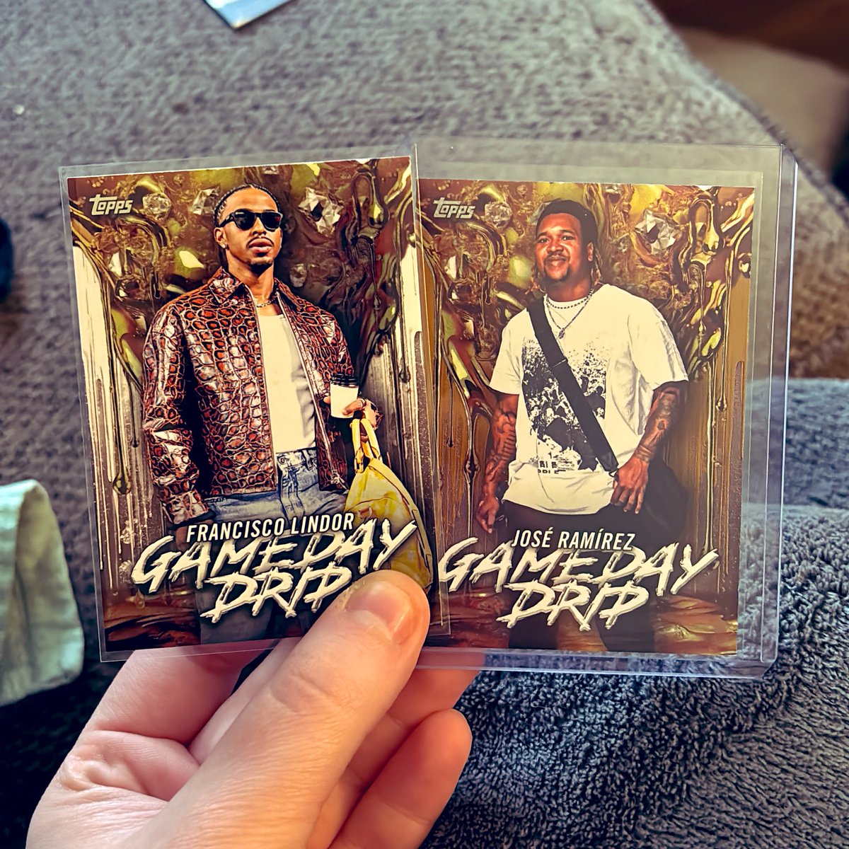 k8e🖤💛💙 tweet media